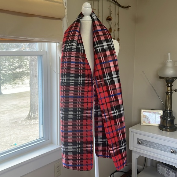 BCBGeneration Scarf - Picture 3 of 4